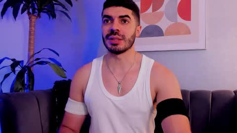 Axel Thompsom online show from 12.04.25