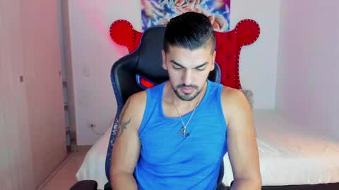 Axel online show from 03.31.26