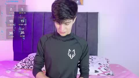 Snapshot of axxxel_twink chatting on 06.25.26 Axxxel online show from 06.25.26