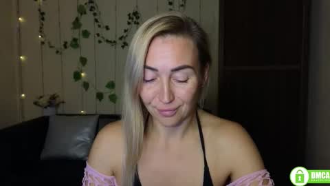 Jully online show from 10.23.25