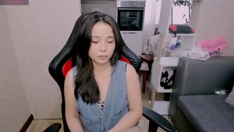 Aya Moon online show from 10.06.25