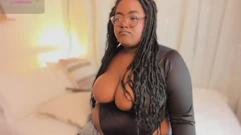 Snapshot of ayanaa_ebony_ chatting on 04.06.26 Ayana online show from 04.06.26