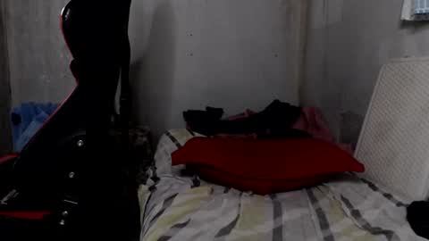 Snapshot of ayantipondz69 chatting on 10.15.25 ayantipondz69 online show from 10.15.25