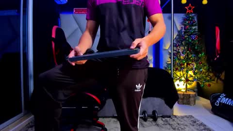 Ayden Miller online show from 12.21.25