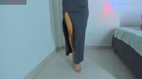 Mariana online show from 01.12.25