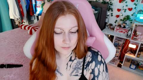 Ayla hill online show from 04.09.26