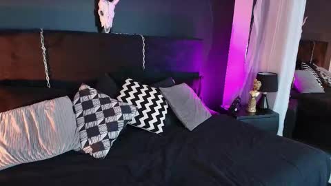 Aylen online show from 10.14.25