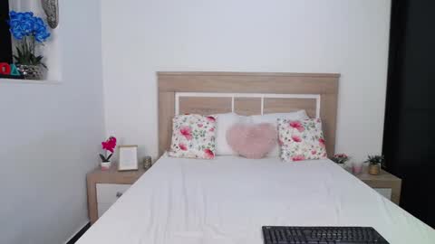 Aylin Ross online show from 11.11.25