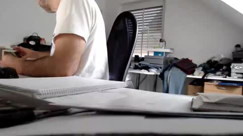 Snapshot of aylinniyerim chatting on 10.10.25 aylinniyerim online show from 10.10.25