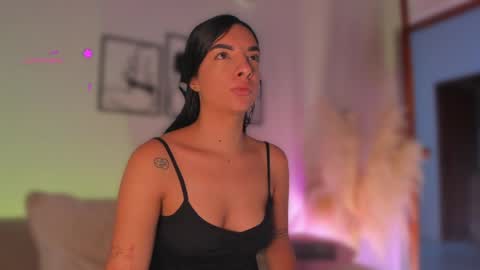 Snapshot of aylinz chatting on 04.20.26 Alish online show from 04.20.26