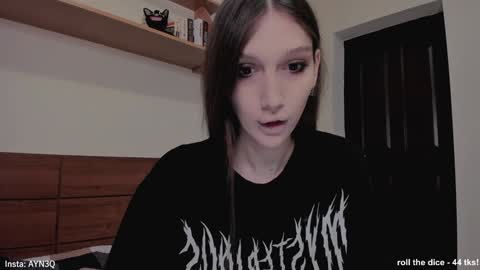 AYNEK        fansly  online show from 01.18.25