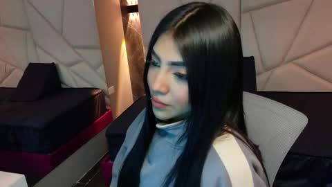 Snapshot of aysel_27 chatting on 10.19.25 Aysel online show from 10.19.25