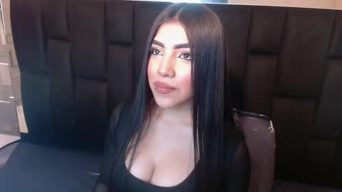 Snapshot of aysel_27 chatting on 10.21.25 Aysel online show from 10.21.25
