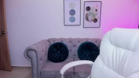 ayshel_cooperr online show from 10.24.25