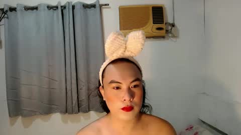 Snapshot of ayumibahogbilat chatting on 03.13.26 ayumi online show from 03.13.26