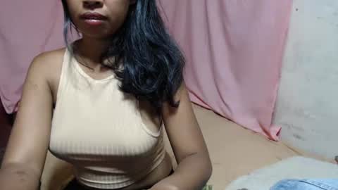 Snapshot of ayurima chatting on 11.25.25 ayurima online show from 11.25.25