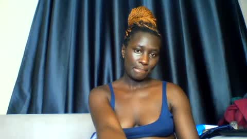Snapshot of azaelia_iris chatting on 07.28.26 azaelia_iris online show from 07.28.26