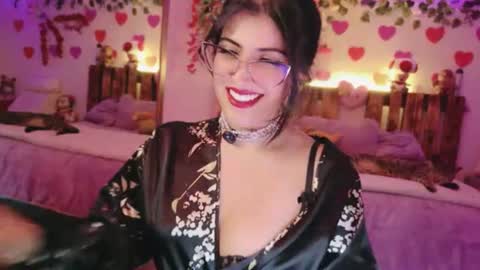 Snapshot of azaharnoor chatting on 07.17.26 Azahar online show from 07.17.26