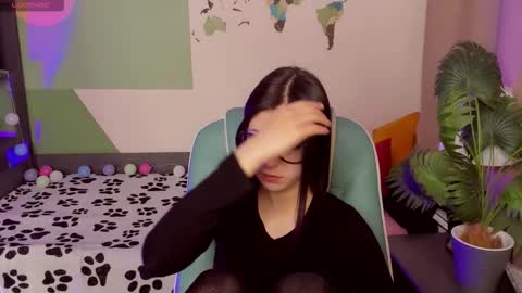 Azaliya online show from 10.15.25