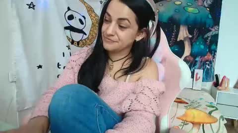 Snapshot of azucenaxxxgp chatting on 04.27.26 Azucena R online show from 04.27.26