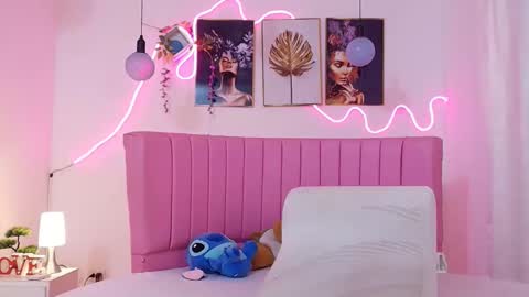 Snapshot of azul_horny chatting on 05.14.26 PRINCESS AZUL. online show from 05.14.26