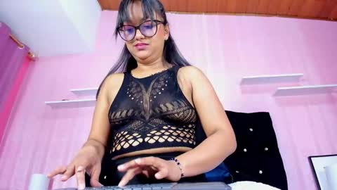 Snapshot of azul_moon chatting on 11.21.25 azul_moon online show from 11.21.25