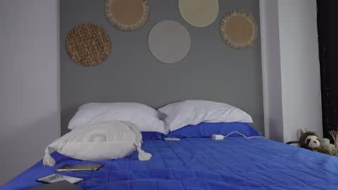 Azulperez online show from 04.15.26