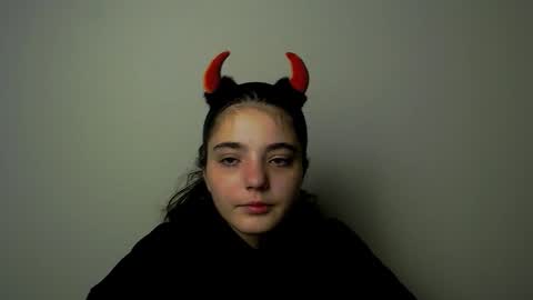 azumi_chan_ online show from 10.16.25