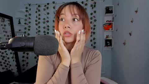 azumi saan online show from 09.14.25