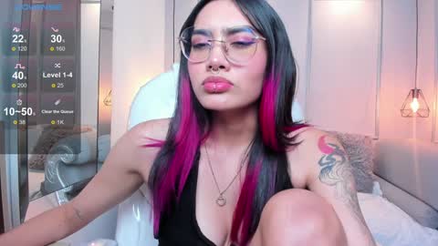 Azura online show from 01.15.25