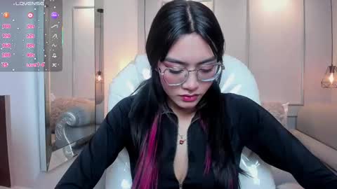 Azura online show from 10.08.25