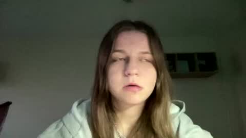 Snapshot of azzieheberly chatting on 06.16.26 Niki online show from 06.16.26
