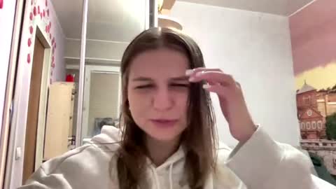 Snapshot of azzieheberly chatting on 07.19.26 Niki online show from 07.19.26