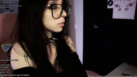 Snapshot of b0pppo chatting on 01.08.25 your fuckdoll  sub girl  MORE ME  online show from 01.08.25