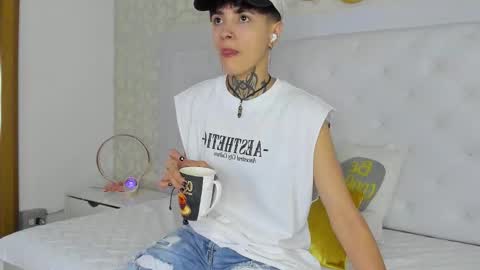 Anny online show from 02.25.26