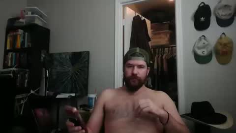 Snapshot of b8terbrop chatting on 10.17.25 b8terbrop online show from 10.17.25