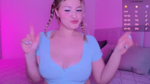 Bella Wooowww online show from 04.29.26