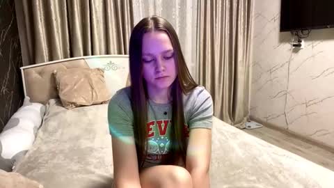 Anny Simpson online show from 11.04.25