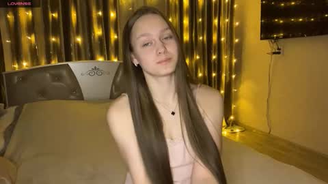 Anny Simpson online show from 12.03.25