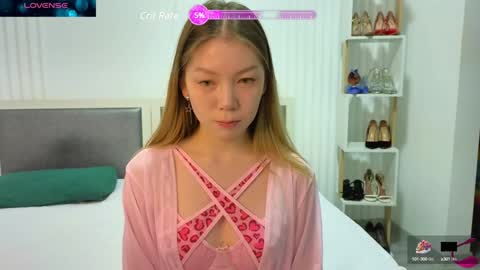 Snapshot of babby_rabbit_ chatting on 01.19.25 Cute Raby online show from 01.19.25