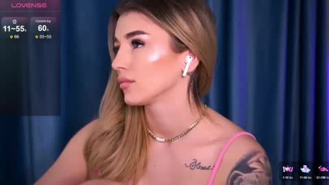 Snapshot of babbyaisha chatting on 02.23.25 Inna online show from 02.23.25