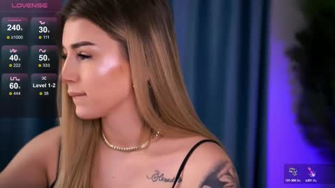 Snapshot of babbyaisha chatting on 02.26.25 Inna online show from 02.26.25