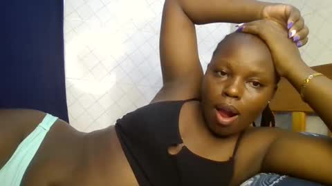 Snapshot of baby_cool430496 chatting on 02.10.25 baby cool online show from 02.10.25