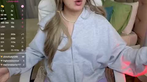 Debora online show from 02.21.25