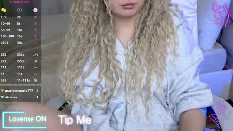 Debora online show from 02.26.25