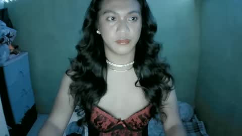 Snapshot of baby_hanabi chatting on 12.13.24 Viatrice online show from 12.13.24