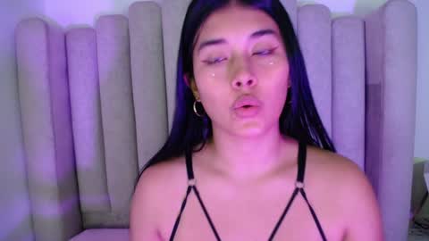 BABY HONEY online show from 12.11.24