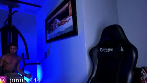 Junior       Independent Model online show from 12.15.25