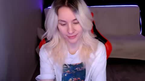 baby_kitte online show from 12.11.24