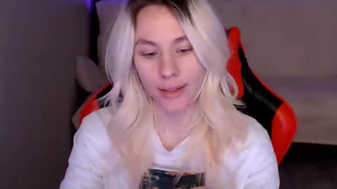 baby_kitte online show from 12.11.24